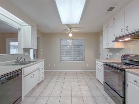 Tiny photo for 1909 Ty Ty Court, Tallahassee, FL 32308 (MLS # 392267)