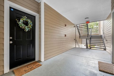 2801 Chancellorsville Drive 323 and Storage Unit 3S2 Tallahassee FL 32312