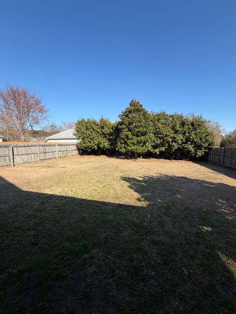 Tiny photo for 4904 Parkview Ct, Tallahassee, FL 32311 (MLS # 395938)