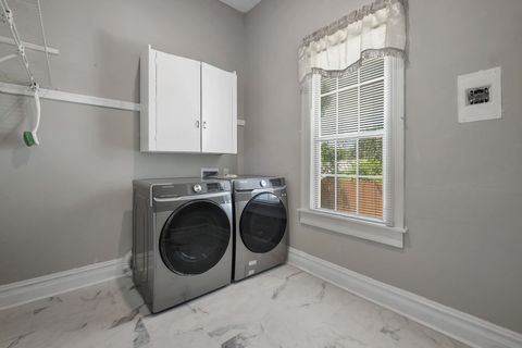 Tiny photo for 214 W Sharon Street, Quincy, FL 32351 (MLS # 396944)