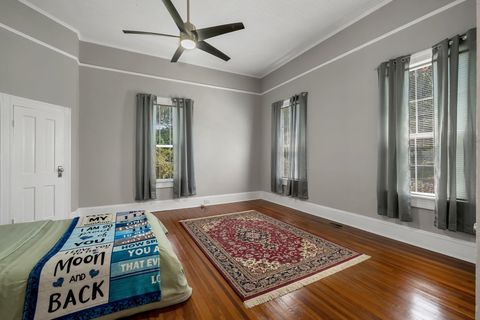 Tiny photo for 214 W Sharon Street, Quincy, FL 32351 (MLS # 396944)