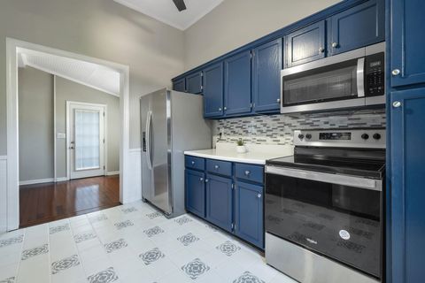 Tiny photo for 214 W Sharon Street, Quincy, FL 32351 (MLS # 396944)