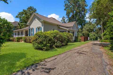 Tiny photo for 214 W Sharon Street, Quincy, FL 32351 (MLS # 396944)