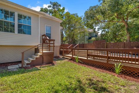 Tiny photo for 214 W Sharon Street, Quincy, FL 32351 (MLS # 396944)