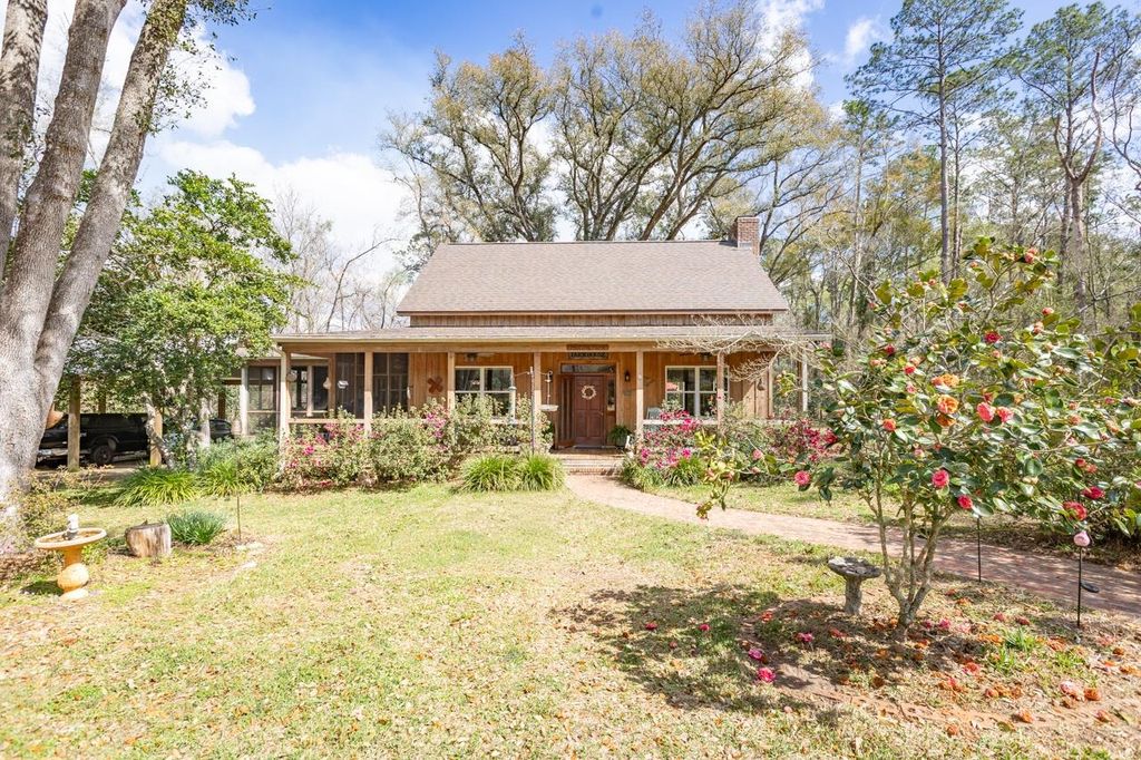 Photo of 9901 GAMBLE Road, Monticello, FL 32344 (MLS # 397437)