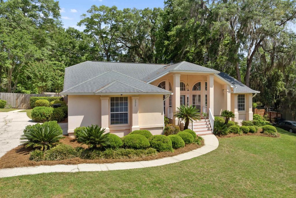 Photo of 2920 Springfield Drive, Tallahassee, FL 32309 (MLS # 398761)