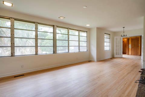 Tiny photo for 239 Lincoln Street, Tallahassee, FL 32301 (MLS # 402812)