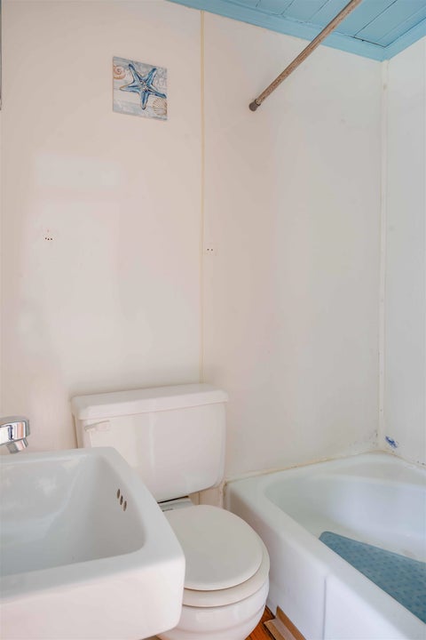 Tiny photo for 239 Lincoln Street, Tallahassee, FL 32301 (MLS # 402812)