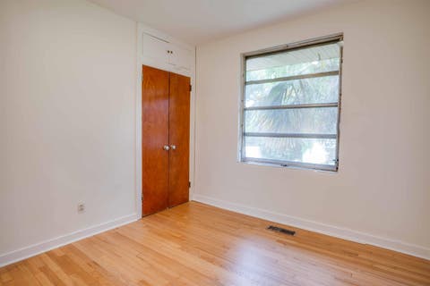 Tiny photo for 239 Lincoln Street, Tallahassee, FL 32301 (MLS # 402812)