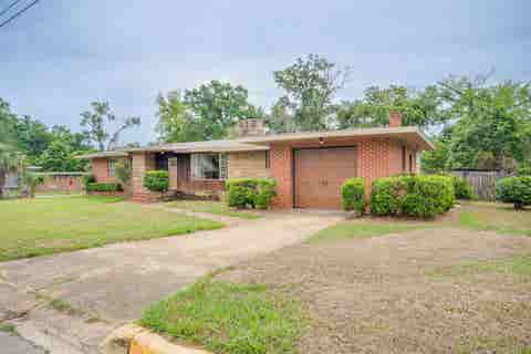 Tiny photo for 239 Lincoln Street, Tallahassee, FL 32301 (MLS # 402812)