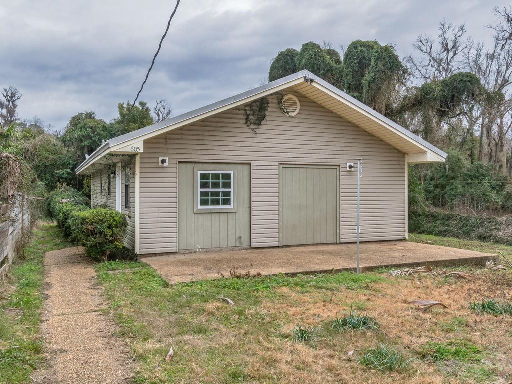 Photo of 603/605 E Seaboard Street, Tallahassee, FL 32301 (MLS # 396907)