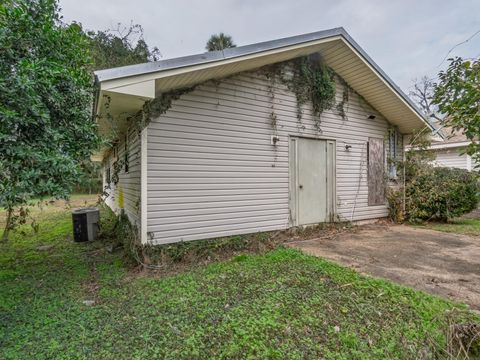 Tiny photo for 603/605 E Seaboard Street, Tallahassee, FL 32301 (MLS # 396907)