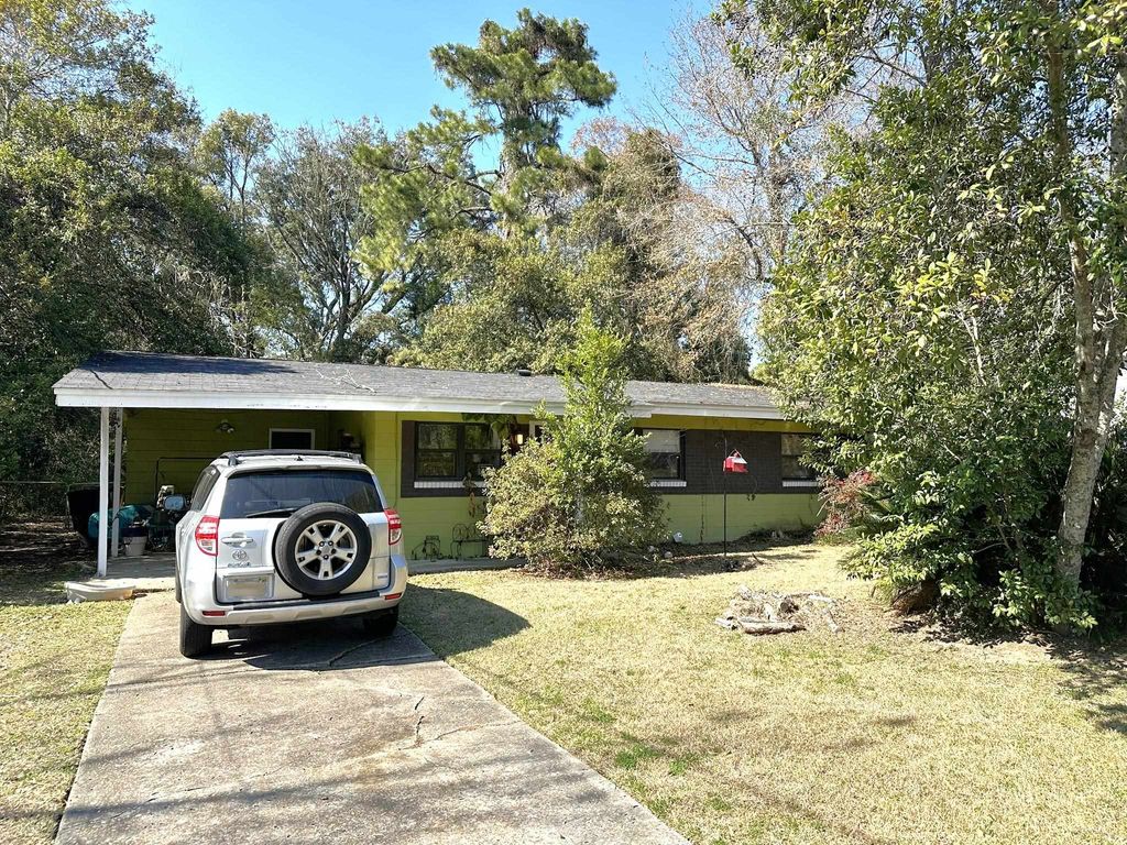 Photo of 410 Essex Drive, Tallahassee, FL 32304 (MLS # 399217)