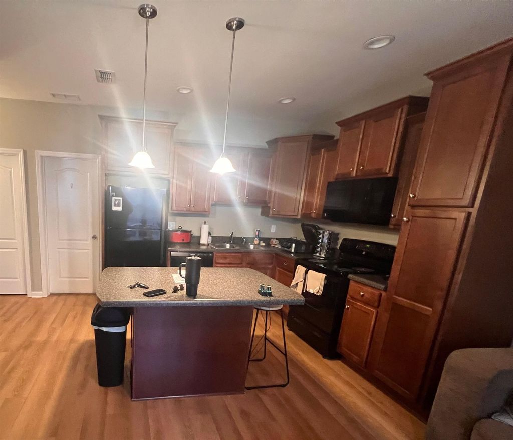 Photo of 1934 Ann Arbor Avenue, Tallahassee, FL 32304 (MLS # 392732)