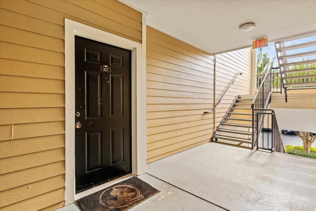 Photo of 2801 Chancellorsville Drive Drive, Tallahassee, FL 32312 (MLS # 388645)