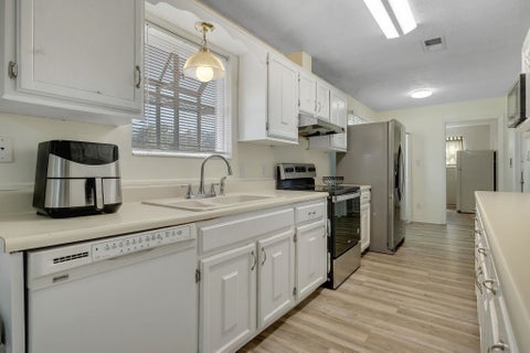 Tiny photo for 5616 Mossy Top Way, Tallahassee, FL 32303 (MLS # 402664)
