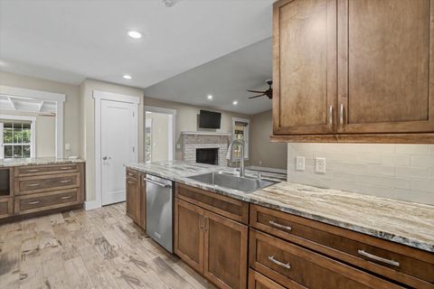 Tiny photo for 3900 W Shamrock, Tallahassee, FL 32309 (MLS # 396448)