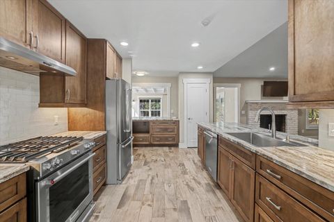 Tiny photo for 3900 W Shamrock, Tallahassee, FL 32309 (MLS # 396448)