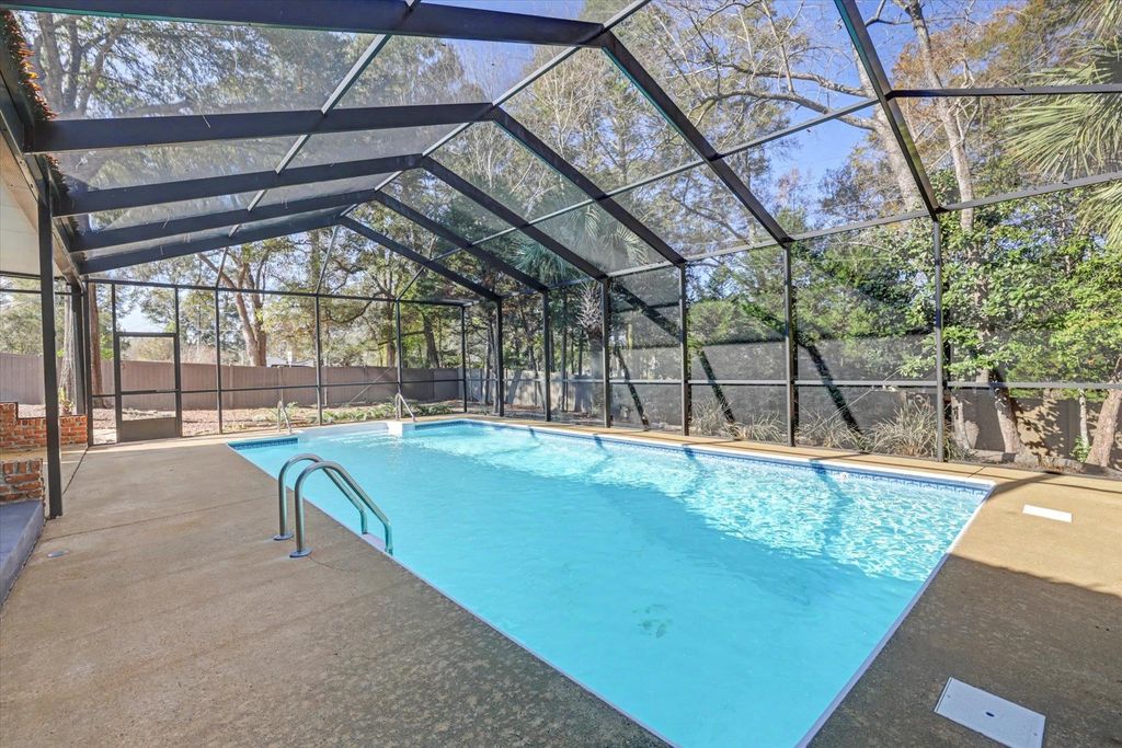 Photo of 3900 W Shamrock, Tallahassee, FL 32309 (MLS # 396448)