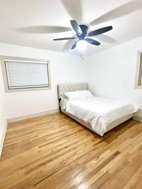 Tiny photo for 432 Margaret Court, Tallahassee, FL 32301 (MLS # 392353)