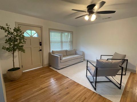 Tiny photo for 432 Margaret Court, Tallahassee, FL 32301 (MLS # 392353)