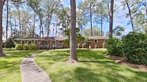 Tiny photo for 300 Betty Street, Other Georgia, GA 31792 (MLS # 401899)