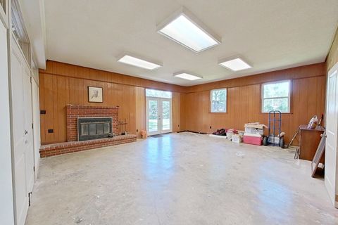 Tiny photo for 300 Betty Street, Other Georgia, GA 31792 (MLS # 401899)