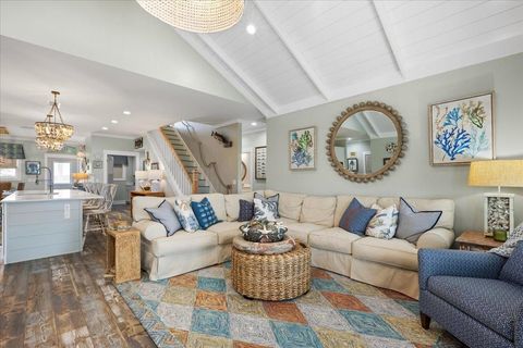 Tiny photo for 20817 Marina Road, Perry, FL 32348 (MLS # 399484)