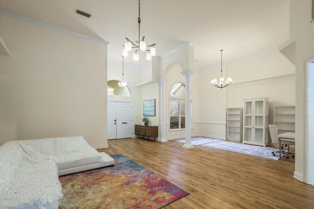 Photo of 1821 Woodgate Way, Tallahassee, FL 32308 (MLS # 392743)