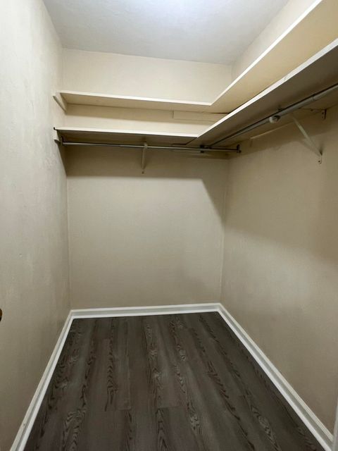 Tiny photo for 806 Jamestown Court, Tallahassee, FL 32303 (MLS # 393611)