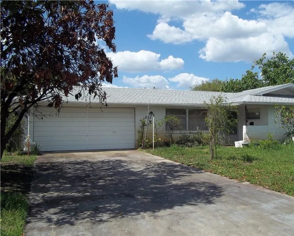 Photo of 7603 Bougenville Drive, Port Richey, FL 34668 (MLS # 395914)