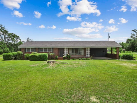 Photo of 19395 SW Matthew Wood Road, Blountstown, FL 32424 (MLS # 401162)