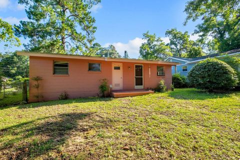 Tiny photo for 709 Gladiola Terrace, Tallahassee, FL 32303 (MLS # 401712)