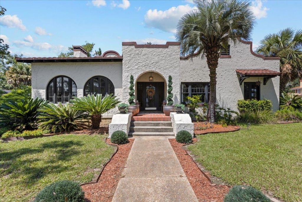 Photo of 615 N Washington Street, Perry, FL 32347 (MLS # 391943)
