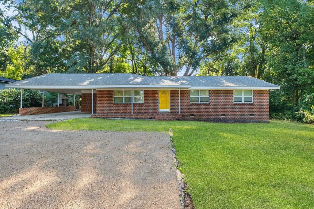 Photo of 123 Columbia Drive, Tallahassee, FL 32304 (MLS # 388160)