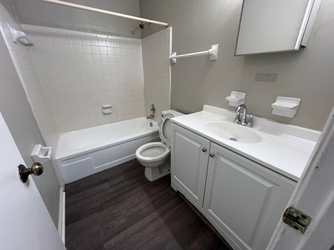 Tiny photo for 2201 Hartsfield Road #B, Tallahassee, FL 32303 (MLS # 390820)