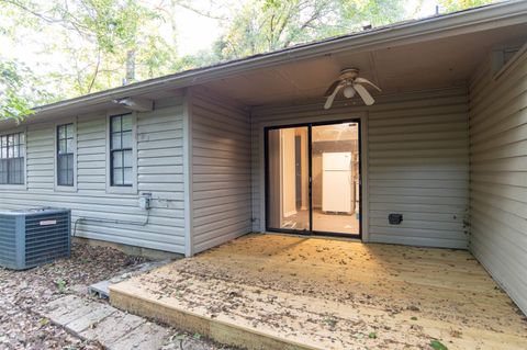 Tiny photo for 2201 Hartsfield Road #B, Tallahassee, FL 32303 (MLS # 390820)