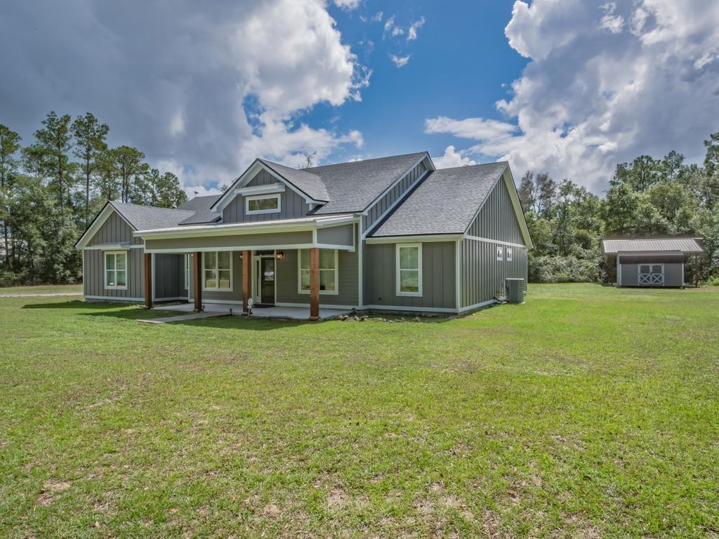 Photo of 463 Harvey Mill Road, Crawfordville, FL 32327 (MLS # 396953)