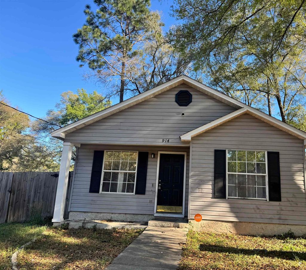 Photo of 914 Crossway Road, Tallahassee, FL 32305 (MLS # 397722)