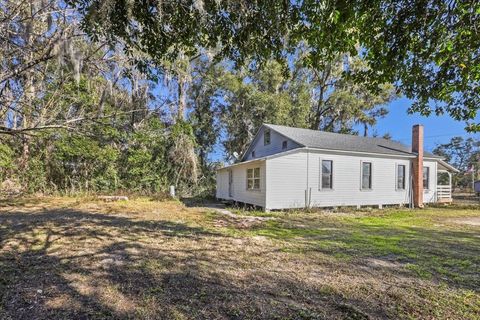 A home in Crawfordville