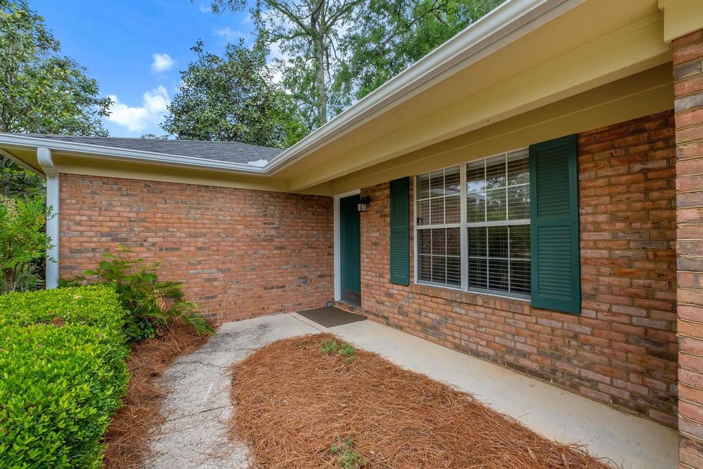 Photo of 439 Grail Drive, Tallahassee, FL 32301 (MLS # 399335)