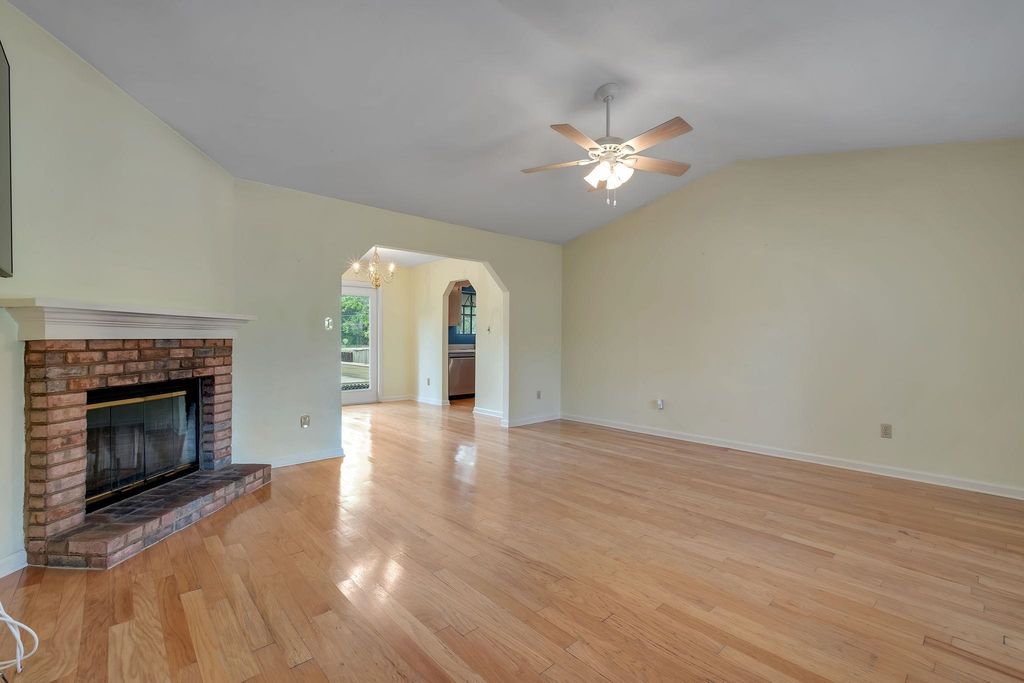 Photo of 439 Grail Drive, Tallahassee, FL 32301 (MLS # 399335)