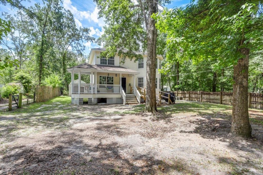 Photo of 10480 Elgin Lane, Tallahassee, FL 32305 (MLS # 388601)