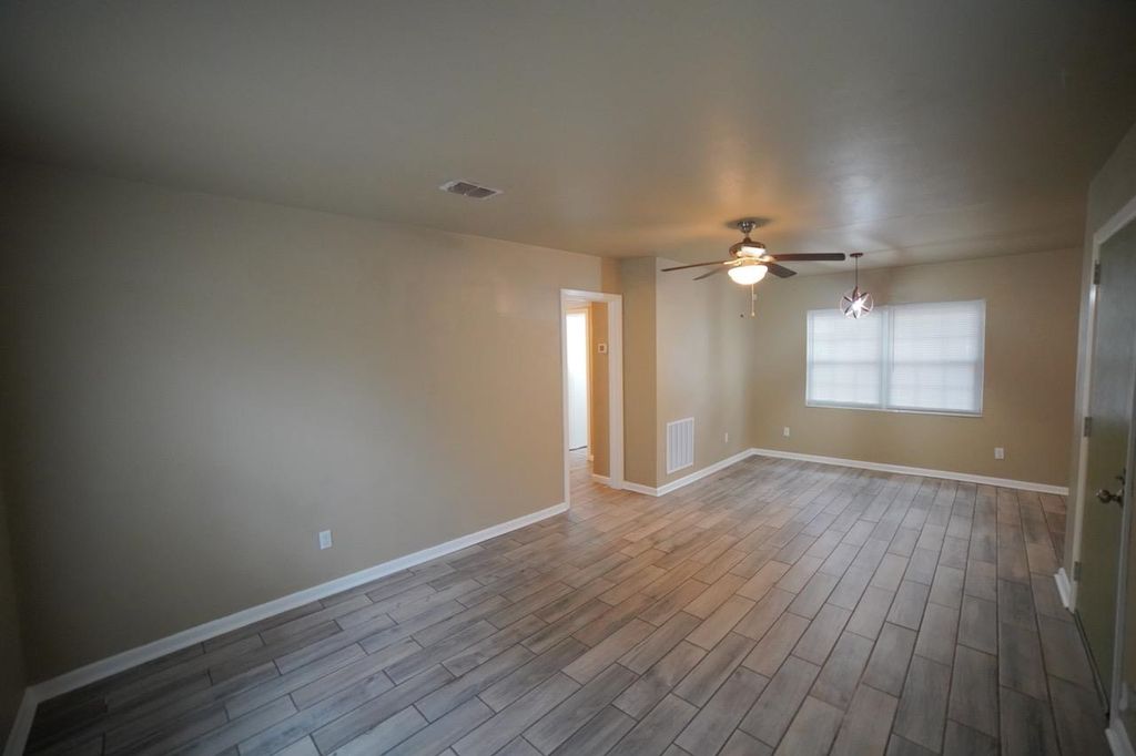 Photo of 926 Apache Street, Tallahassee, FL 32301 (MLS # 392931)