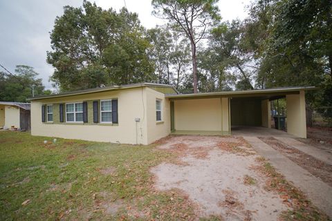Tiny photo for 926 Apache Street, Tallahassee, FL 32301 (MLS # 392931)