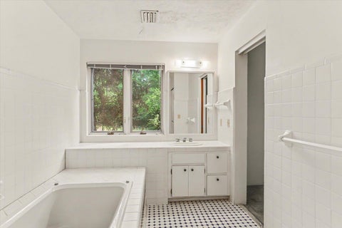 Tiny photo for 3101 Livingston Road, Tallahassee, FL 32303 (MLS # 400736)