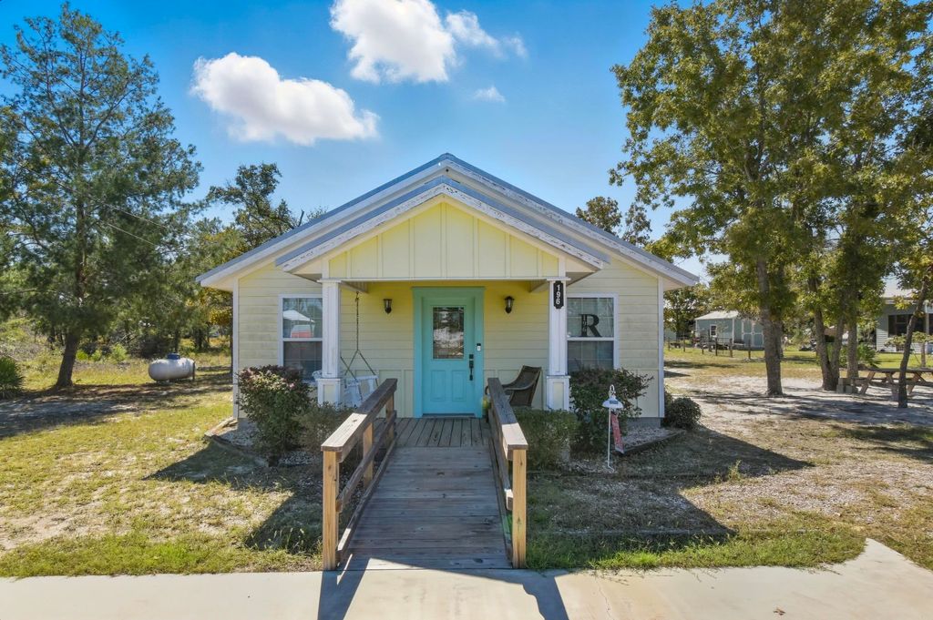 Photo of 196 Leslie Lane, Perry, FL 32348 (MLS # 392444)