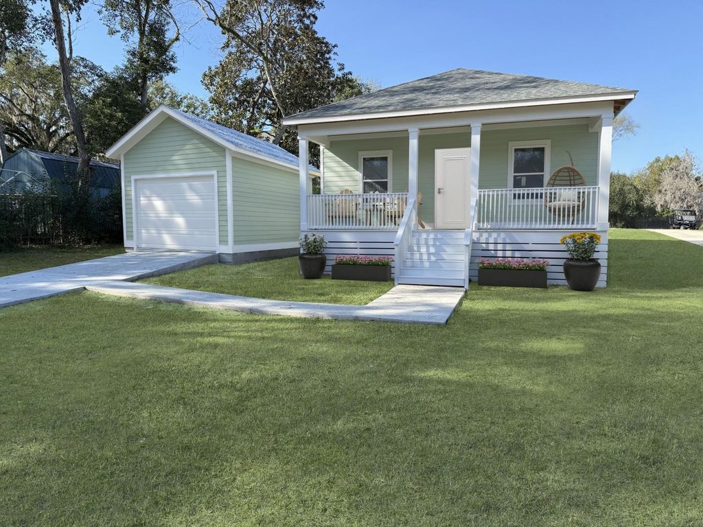 Photo of 45 N Cherry Street, Monticello, FL 32344 (MLS # 394769)