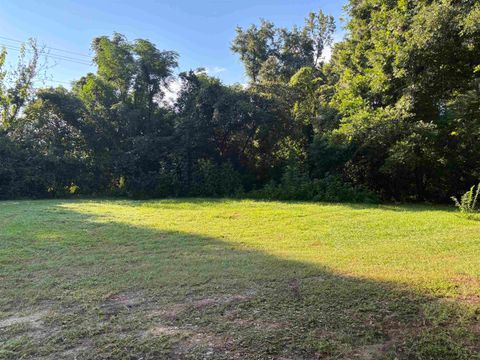 Tiny photo for 0 Crawfordville Road, Tallahassee, FL 32305 (MLS # 390282)