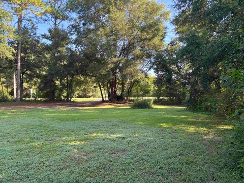 Tiny photo for 0 Crawfordville Road, Tallahassee, FL 32305 (MLS # 390282)